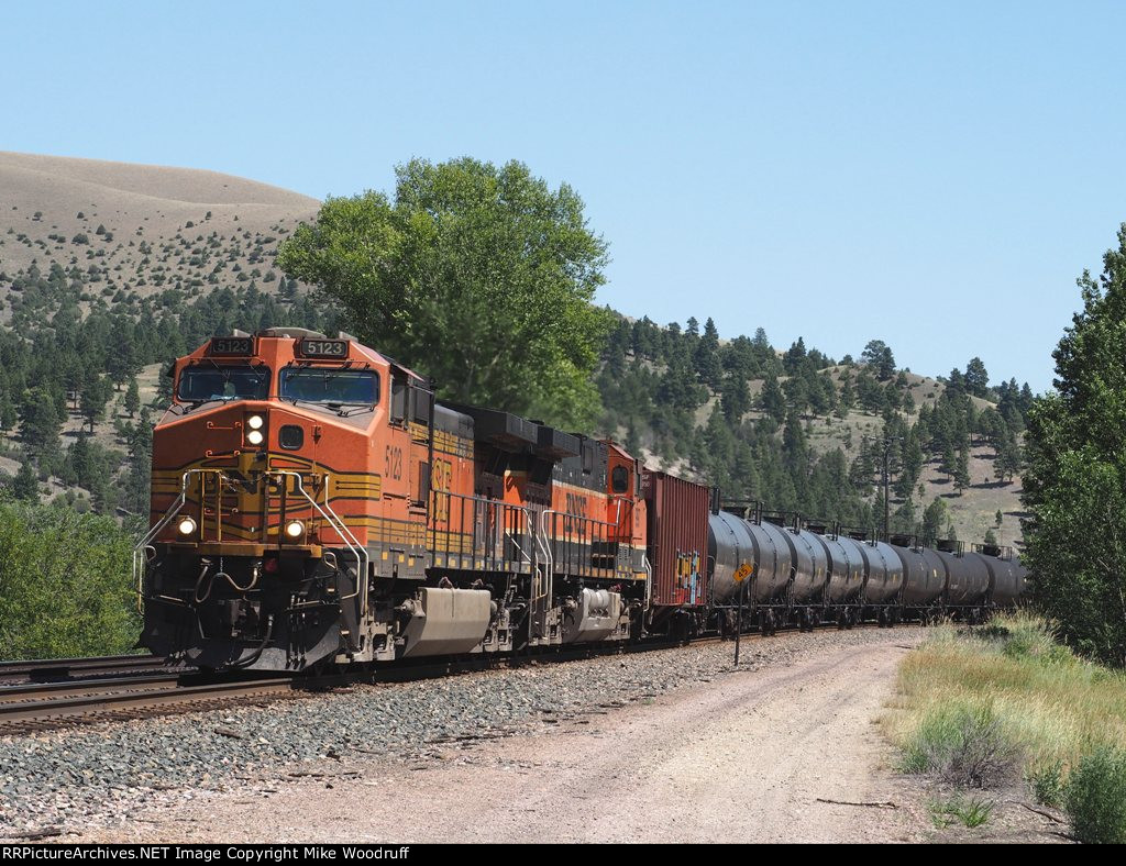 BNSF 5123